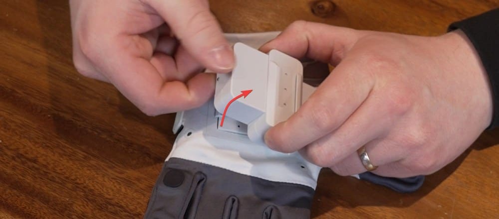 metagloves-pro-haptic-removing-electronics_04.jpg