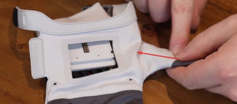 metagloves-pro-haptic-removing-sensors-and-actuators_01.jpg