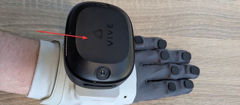 1783908390271169.jpg attachment_htc-vive-ultimate_03.jpg