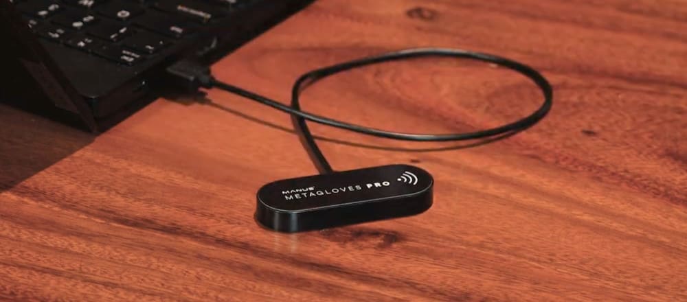 1783908815831497.jpg metagloves-pro-wireless-dongle_01.jpg