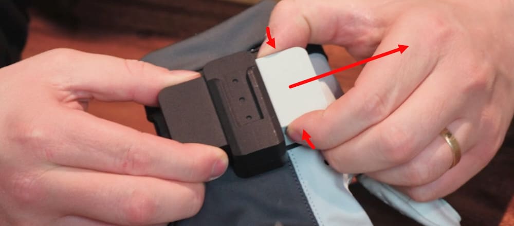 metagloves-pro-removing-battery_02.jpg