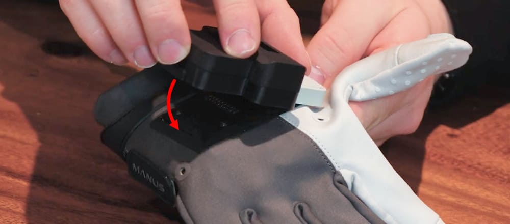 attaching-glove-module_02.jpg