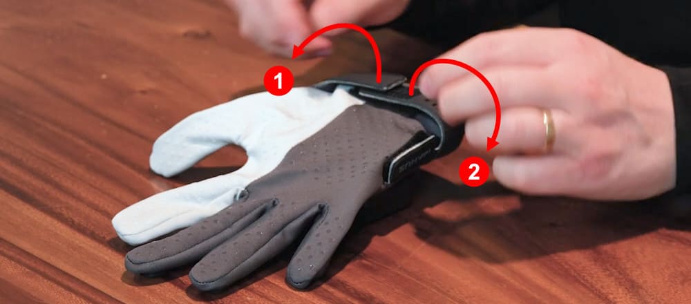 putting-on-glove_01.jpg